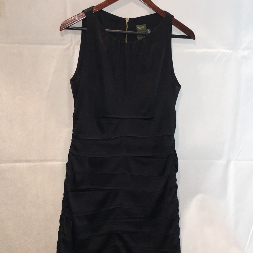Taylor Black Sleeveless Sheath Dress with Ruched Skirt – Size 10